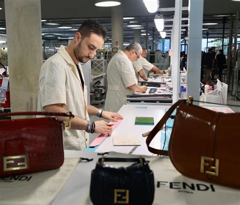 foto di fendi serravalle|Foto di Fendi .